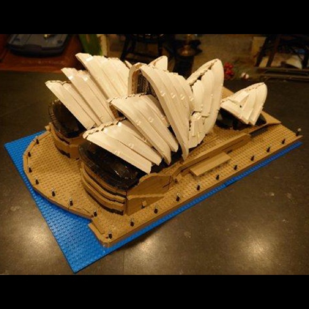 LEGO 10234 Sydney Opera House